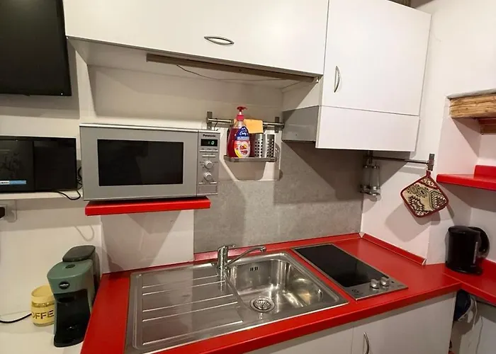 Joyce - Metro Cubo Апартаменти